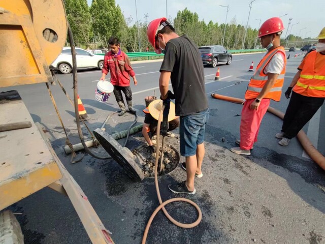 迁安管道潜水封堵气囊